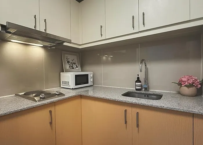 Uptown Parksuites Sun Scenic Escape 22t Apartment